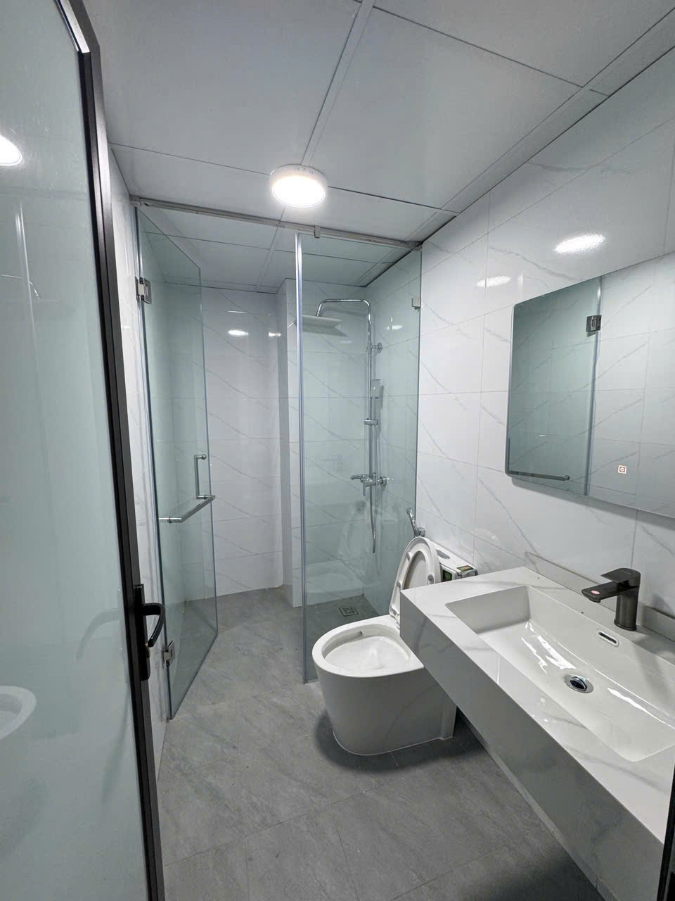 Cho thuê nhà nguyên căn mới, Thang Máy 98 Vũ Trọng Phụng 6 tầng x 40m2, 4PN  kk, 20.5 triệu - Ảnh 3